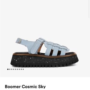 Labucq Boomer Cosmic Sky Sandals - Light Blue and Black
